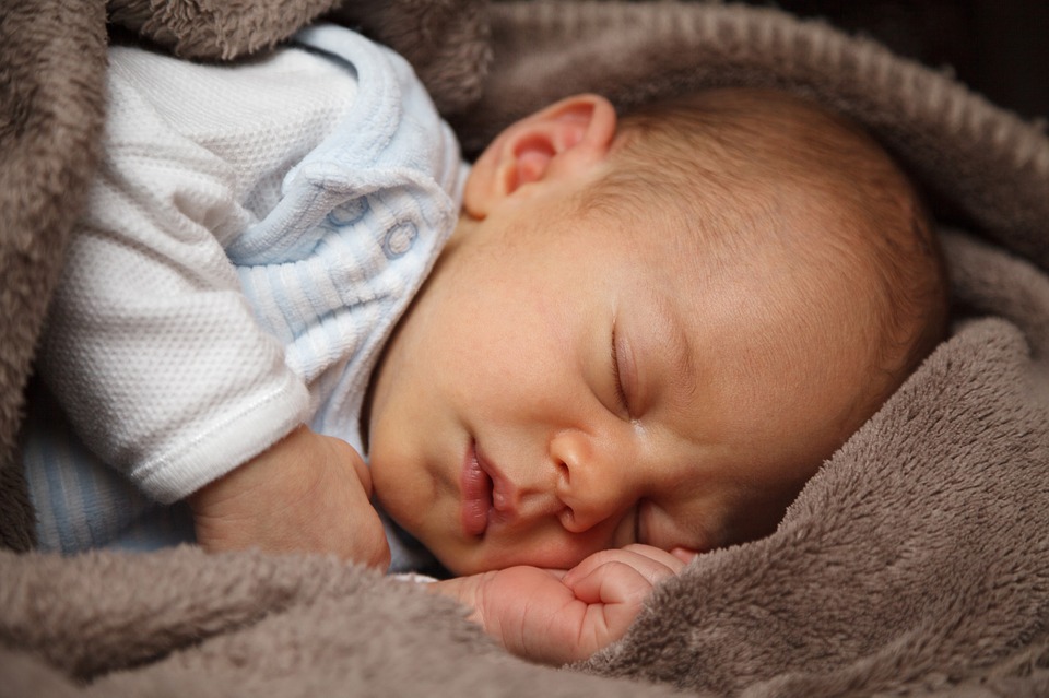 赤ちゃんの肌のトラブル乳児湿疹とアトピーの違い